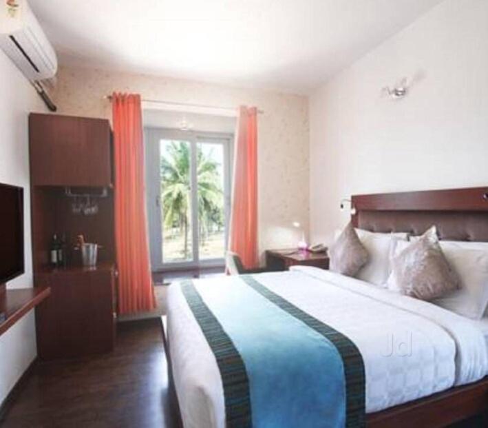 Avi Fortune Suites - Near Bangalore International Airport エクステリア 写真